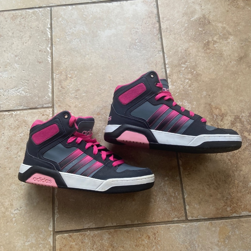 Girls high top sneakers size 4